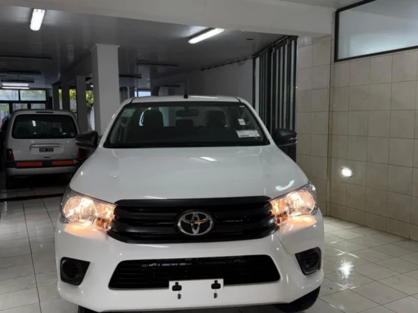 Toyota Hilux DX ENTREGA INMEDIATA