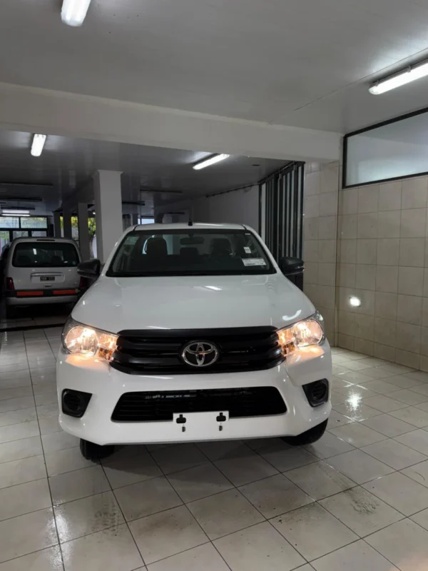 Toyota Hilux DX ENTREGA INMEDIATA
